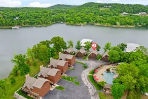 5BR Lakefront Resort | Pools, HotTub, Private Dock - Image 5