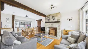 Tithe Barn a Stunning family home with panoramic views - Image 3