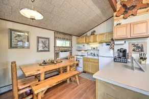 Speculator Cottage about 2 Mi to Oak Mountain Skiing - Image 4