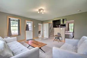 NY! Kæledyrsvenligt Spring Grove Home m / fredfyldt gård! - Image 3