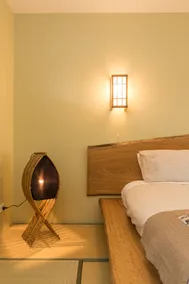 Coastal Setting Japanese themed Bamboo room - Image 5
