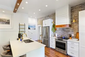 The Blue Door on Church Street | Spacious Two Bdrm - Image 2