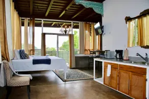 The Studio - Casa Blanca - Bajo Boquete - Image 3