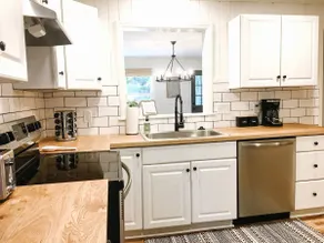 Brookwood Bungalow - Historic Gastonia - Image 3