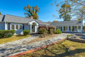 Hemlock Hill | Large Home| Mtn Views | Sleeps 23! - Image 4
