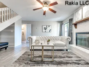 Updated furniture! Amazing vibe - Image 3