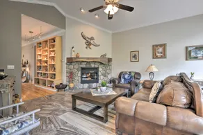 Modern Dalton Ranch Golf Club Home w/ Mtn View - Image 3