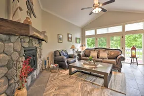 Modern Dalton Ranch Golf Club Home w/ Mtn View - Image 4