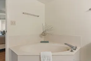 3 Bedroom Condo @ Beach Club - Image 5