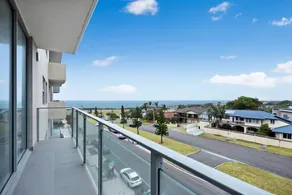 Luxury Apartment Caves Beach 4 Bed - Image 5