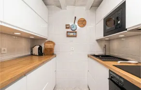 3 Bedroom Luxurious Home In Miholascica - Image 4
