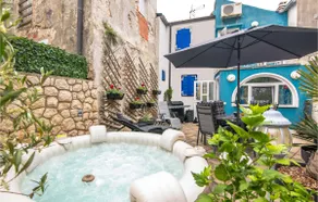 3 Bedroom Luxurious Home In Miholascica - Image 2