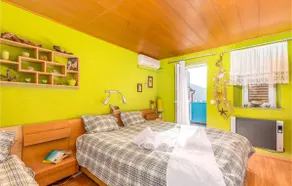 3 Bedroom Luxurious Home In Miholascica - Image 5