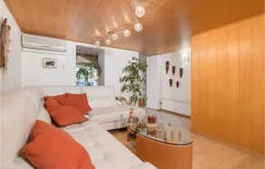 3 Bedroom Luxurious Home In Miholascica - Image 3