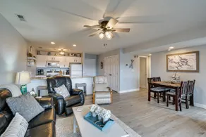 Pool & Lake Access! Sunset-View Gem in Osage Beach - Image 4