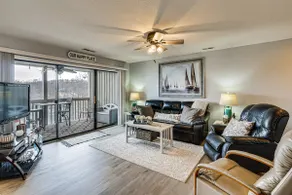 Pool & Lake Access! Sunset-View Gem in Osage Beach - Image 3