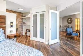 Refined Oceanfront Retreat - Image 5