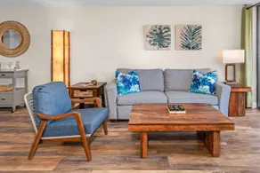 Refined Oceanfront Retreat - Image 3