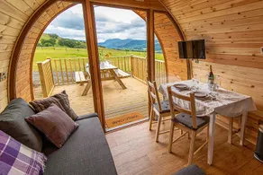 Beinn A Ghlo Pod/Pet Friendly with Hot Tub - Image 2