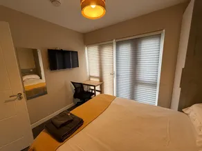 Contemporary 2-bedroom perfect for Families - Image 4