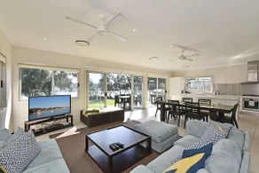 Wangi Lakehouse - Image 3