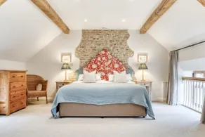 Collection of five spacious barns near Faringdon - Goodlake Barns - Image 3