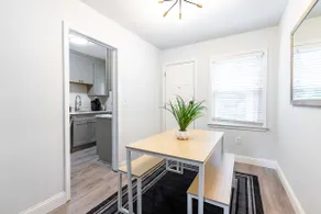 Renovated, Upscale Royal Oak Bungalow - Image 3