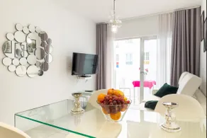 Anna Dreamhouse - Image 2