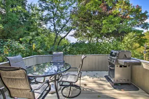 House w/ Balcony ~ 5 Mi to Cranmore Resort! - Image 2