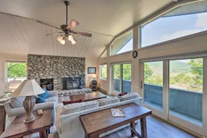House w/ Balcony ~ 5 Mi to Cranmore Resort! - Image 4