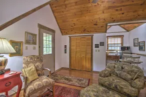 Couples Cabin - 5 Mi to DT Berkeley Springs! - Image 5