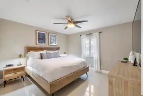 Family Compound🏠Tiki Hut/Close to Beach👙King Beds🛏️No Pet Fee ❤️ - Image 3