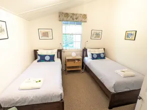 Redruth - 2 bedroom cottage situated in wandiligong - Image 5