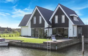 Lovely Holiday Home in Stavoren near Frisian Lakes - Image 5