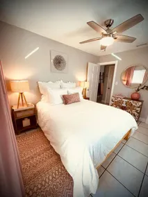 01 Coastal Glam 2BR · FLL, Beach & Las Olas - Image 3