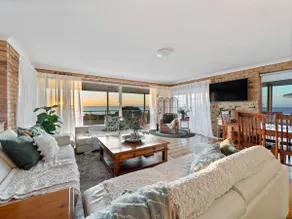 Beachfront Escape • Ocean Views • Pet Friendly - Image 2
