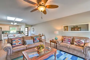 Bright Ruidoso Condo w/ Deck & Golf Course Views! - Image 5