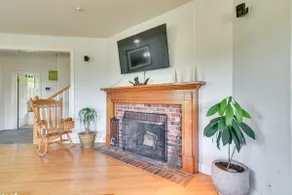 Rainier Home on 20 Acres w/ Blueberry Farm! - Image 5