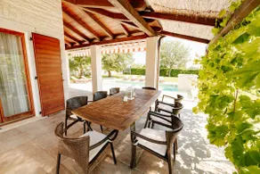 Villa Alma with private pool in a quiet location - Image 3