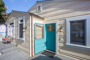 Sunny Beach Cottage with Amazing Views - Image 5