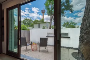 Luxuriöse urbane Oase in Lavaca mit Dachterrasse - Image 5