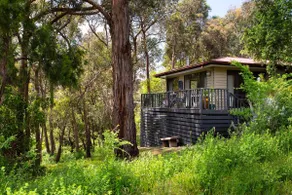 Lardi Lane- romantic getaway - Image 3