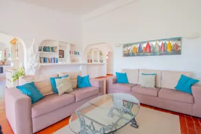 Villa Vale Verde 5 Bedroom Villa, 10 min walk to - Image 3