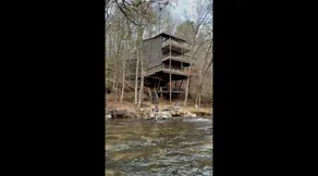 Falcons Nest - Kæledyrsvenlig | River Front Hjem | Udendørs Fire Pit | Fightingtown Creek - Image 2