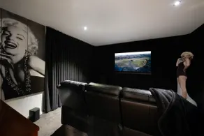 Breakneck Gorge View, Spa and Fire. Guldklass filmrum - Image 3