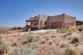 ¡NUEVO! ¡Admite mascotas con Adobe ~ 7 millas al lago Powell! - Image 2