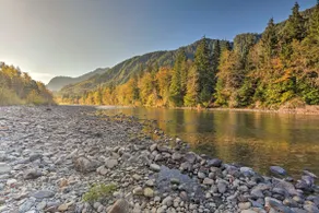 Riverfront Cabin w/ Hot Tub: 2 Mi to Eagle Falls - Image 2