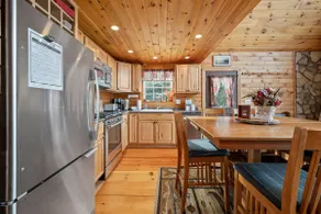 🐾Michaud Mountain Chalet - Private cabin with incredible views of Rangeley Lake! Dog Friendly - Image 5