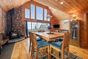 🐾Michaud Mountain Chalet - Private cabin with incredible views of Rangeley Lake! Dog Friendly - Image 3