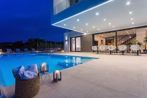 Luxury Villa Sunrise Dream, heated pool, jacuzzi - Image 5